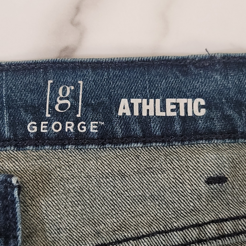 G George Jeans Mens Size 38 x 32 Athletic Distressed Denim Stretch Medium Wash - Picture 10 of 16